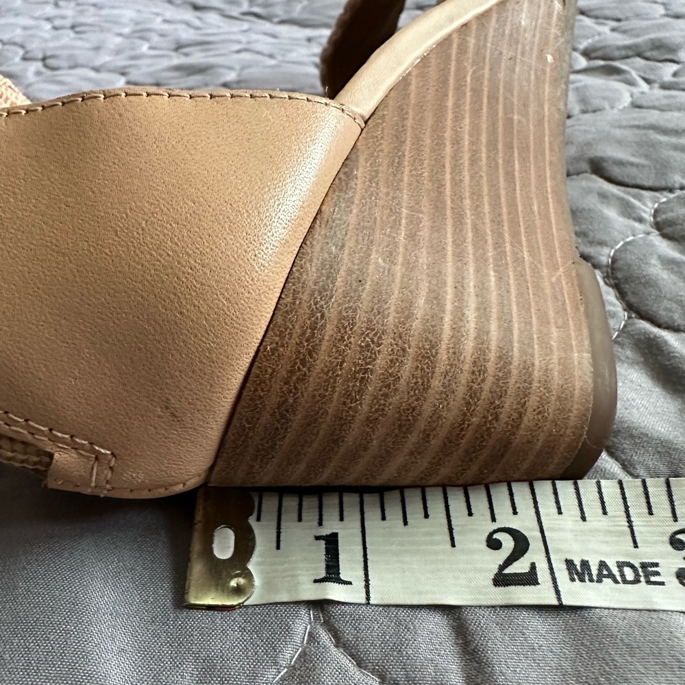 Lucky Brand Peach Leather Embroidered Ankle-Strap Wedge Sandal - Picture 7 of 7